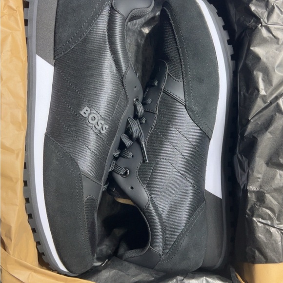 Hugo Boss Men's Black Oynx sneakers - Picture 1 of 8